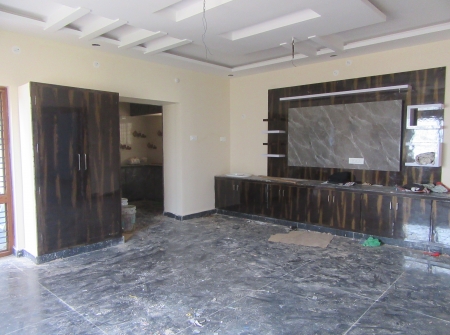 4) Li Id : 177 - Puja Room and Kitchen Entrance.JPG